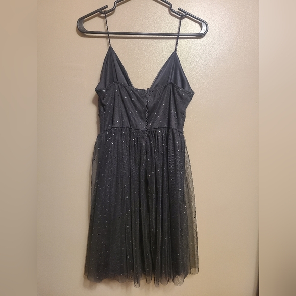 Olive Tree Formal Dress Size M - Picture 3 of 5